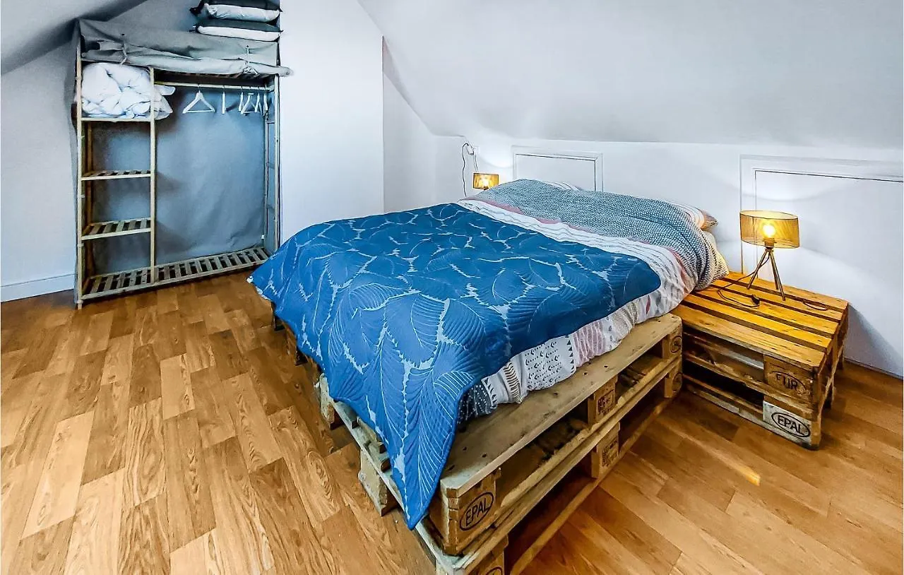1 Bedroom Beautiful Home In Lanneanou Francia